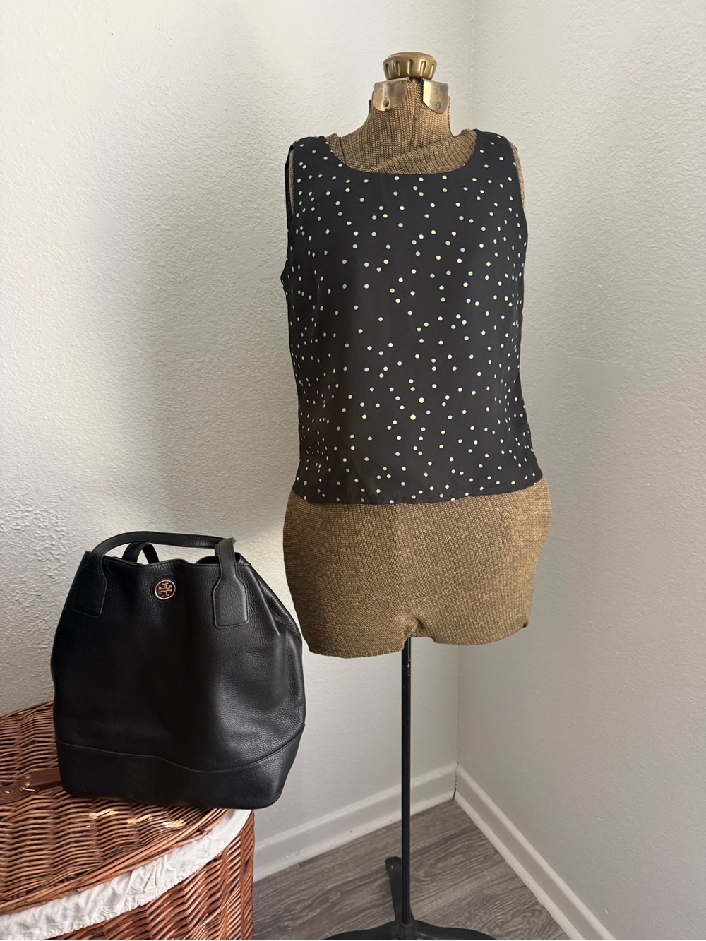 Jessica Howard Black Polka Dot Sleeveless Shell